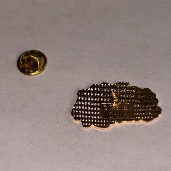 Vintage Walt Disney Travel Company Mickey Mouse Airplane Lapel Pin Disneyana - Picture 4 of 5